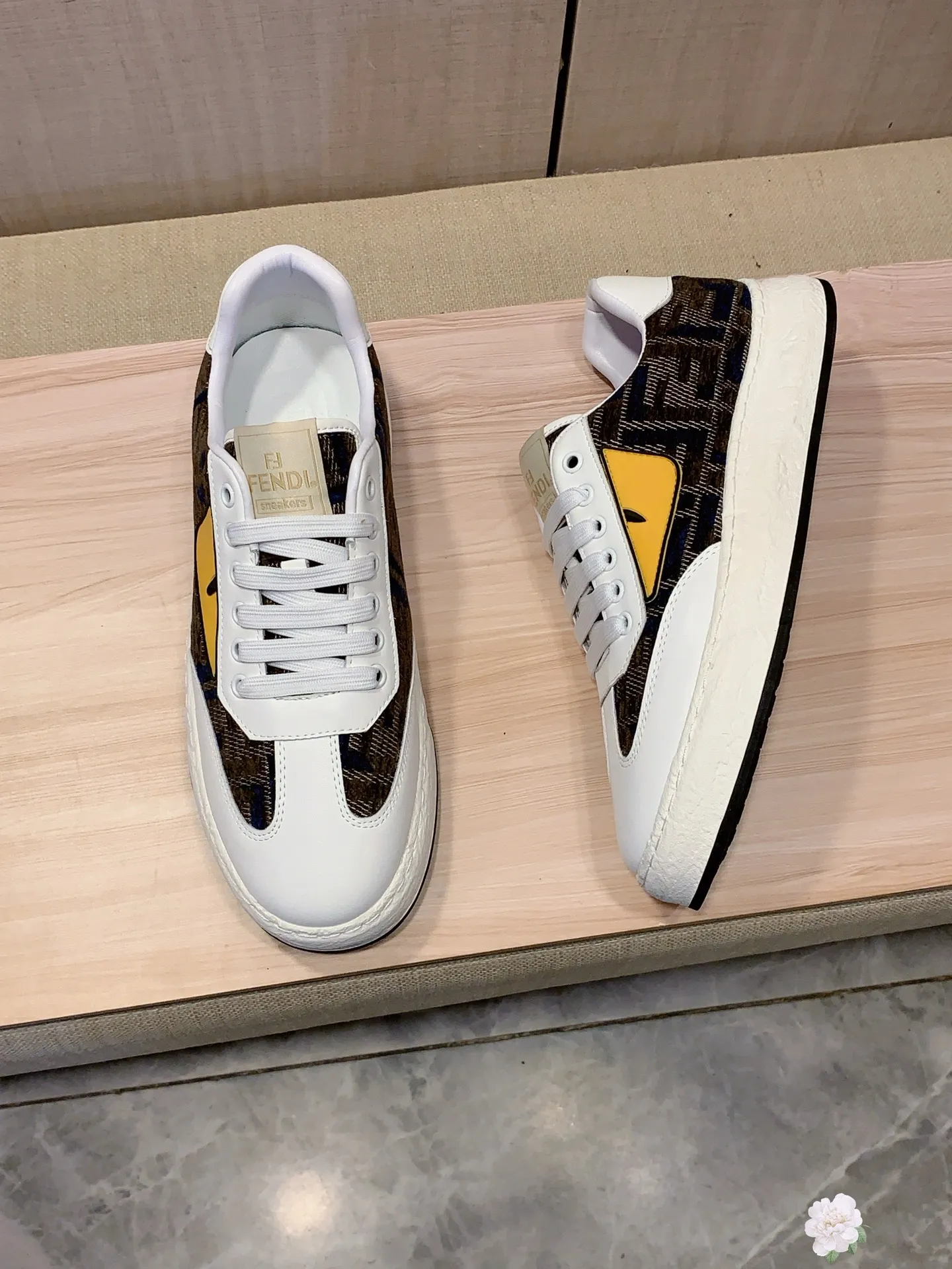 Men's men's shoes 💰420💰💰🎩🎩[Lightning][Lightning] "FENDI*" The latest and most popular casual shoes, top brand [Seduce] luxury ~ purchasing agent, top quality ~. [Strong] The upper is made of imported breathable cowhide with fabric material ➕ Breathable sheepskin feet (•) and fine workmanship. The original stylish and stylish soft rubber wear-resistant and non-slip outsole is light and comfortable on the feet. The real thing looks better when photographed in person. No. 122: code: 38-44, 5️⃣ colors selected